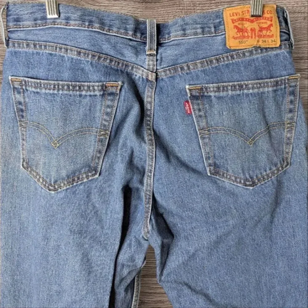 LEVI STRAUSS 550 Relaxed Fit Medium Wash 100% Cotton Blue Jeans Size 34 X 34